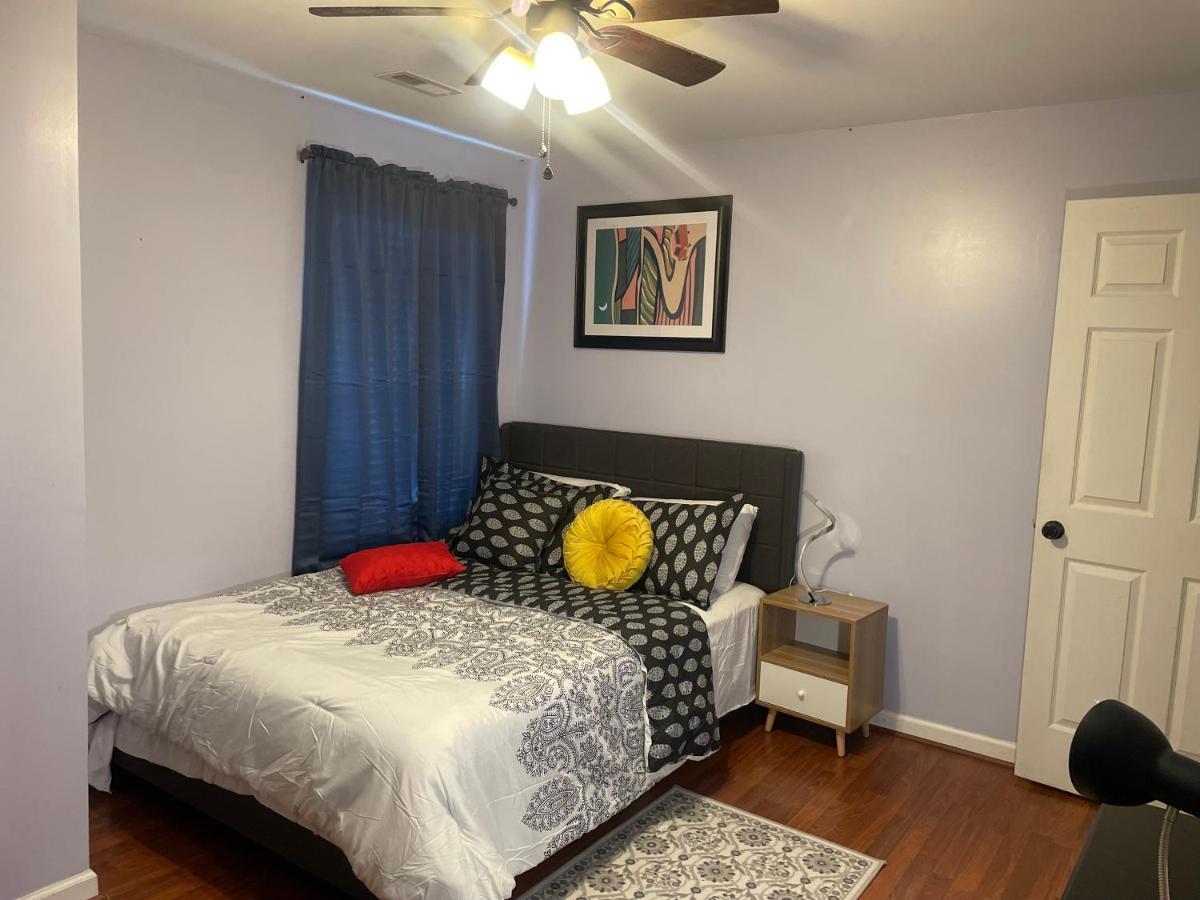 렉싱턴 Cute 2-Brm Walkout Apt With Pool Table And Theater 아파트 외부 사진