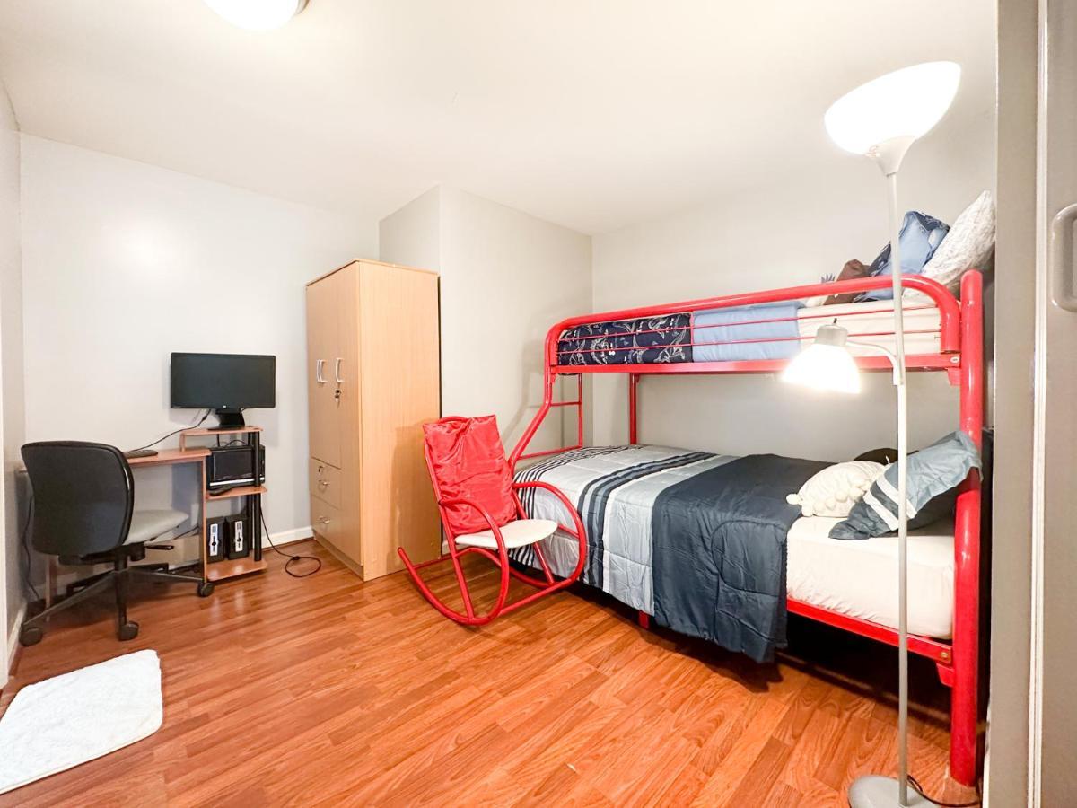 렉싱턴 Cute 2-Brm Walkout Apt With Pool Table And Theater 아파트 외부 사진